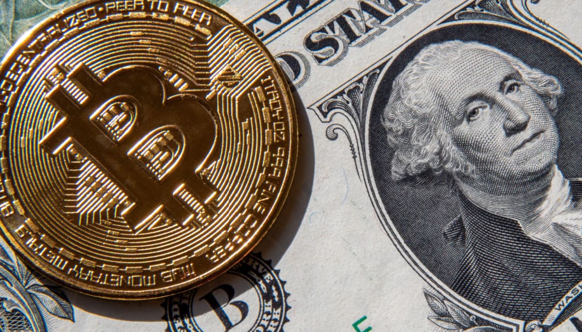 Wie die US-Wirtschaft wie eine dunkle Wolke über Bitcoin hängt