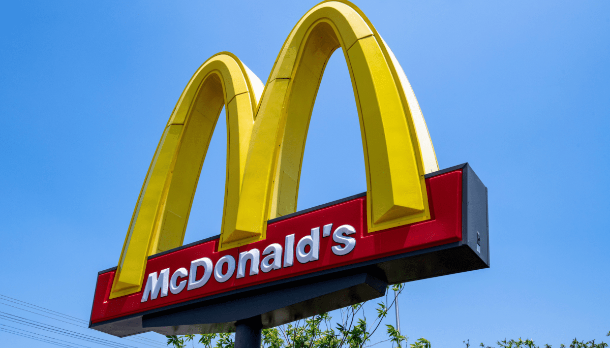 Krypto-Betrüger hackt McDonald's und macht ein Vermögen mit Solana-Memecoin