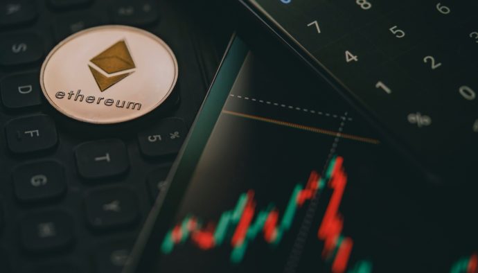 Der Kurs von Ethereum ist um 50 % gefallen nach der Einführung des neuen Systems