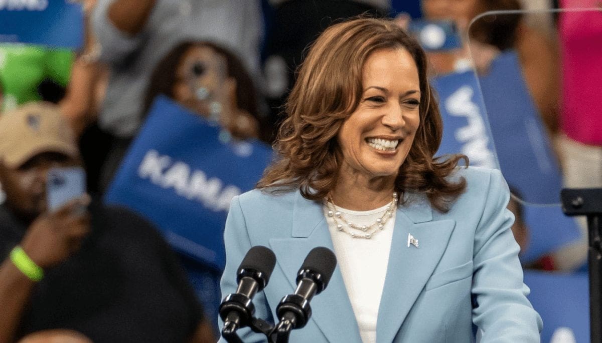 Krypto-Frühstück: Kamala Harris umarmt Krypto, Gold bricht Rekord, folgt BTC?