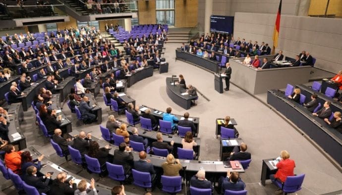 Bundestag verabschiedet FinMaDig: Rettung in letzter Minute für Kryptoanbieter