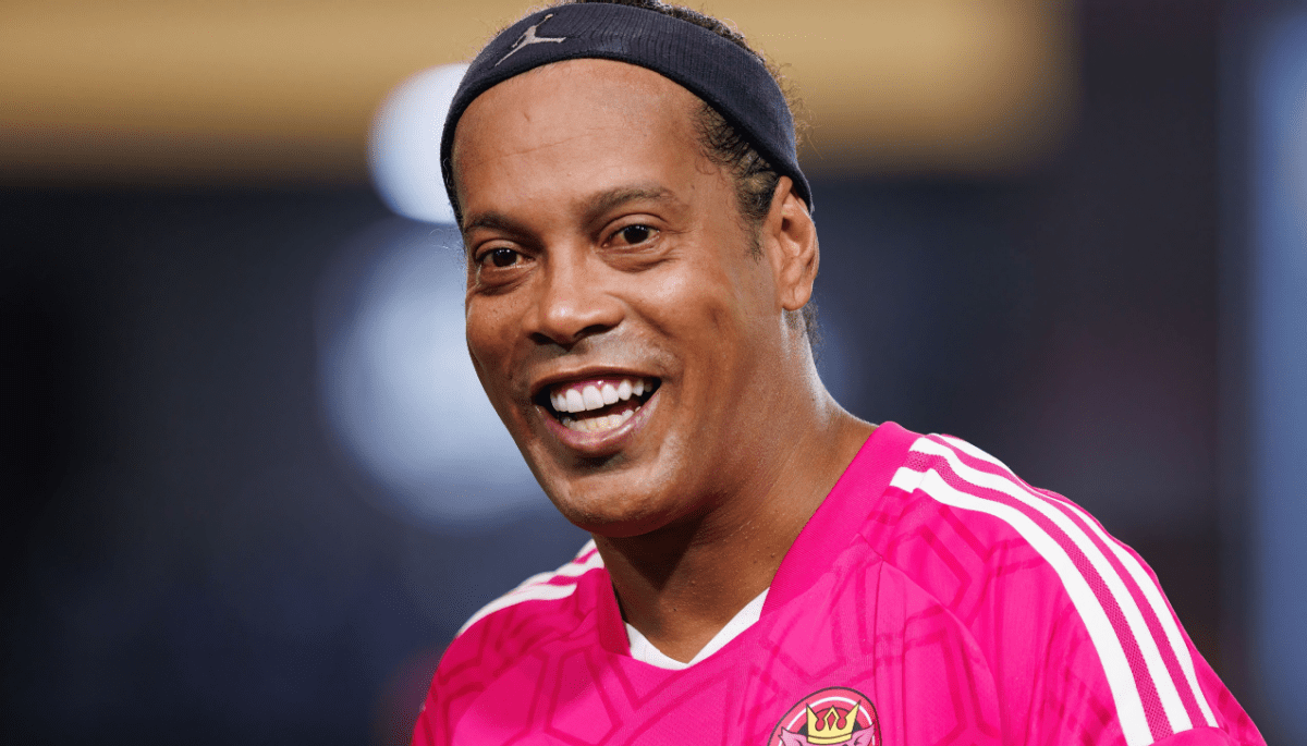 Die Fußballlegende Ronaldinho bringt eigene Kryptowährung heraus – Kurs stürzt sofort um 60 % ab