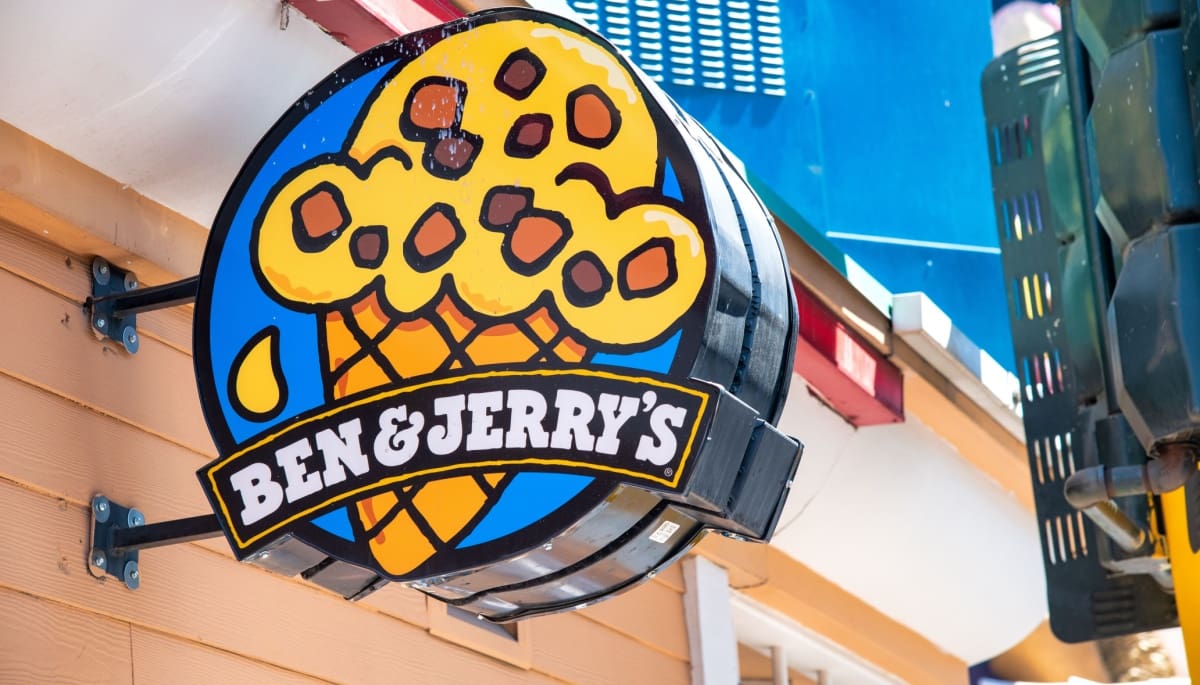 Ben & Jerry's-Schild an der Wand